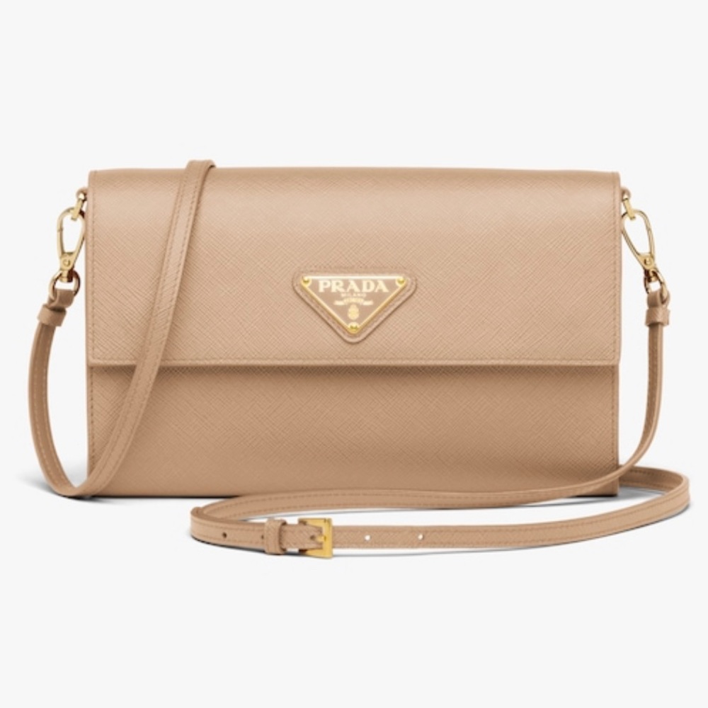 Prada Cameo Beige 

Saffiano and leather wallet with shoulder strap